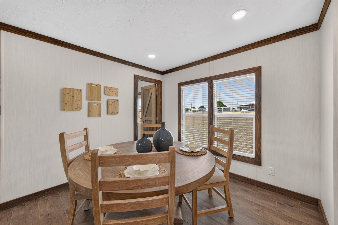 MD-26 2026 dining3